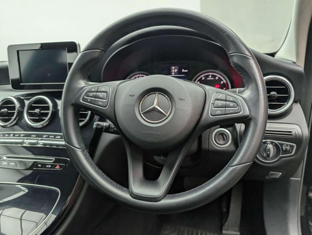 USED 2017 67 MERCEDES-BENZ C-CLASS 2.0 C 200 SE Executive Auto 4dr CLICK & COLLECT/ HOME DELIVERY