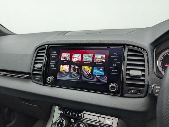 USED 2021 21 SKODA KAROQ 1.5 Karoq Sportline TSi Semi-Auto 5dr CLICK & COLLECT/ HOME DELIVERY