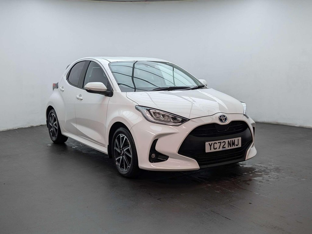 Used 2022 72 TOYOTA YARIS 1.5 Yaris Design HEV CVT 5dr CLICK & COLLECT/ HOME DELIVERY