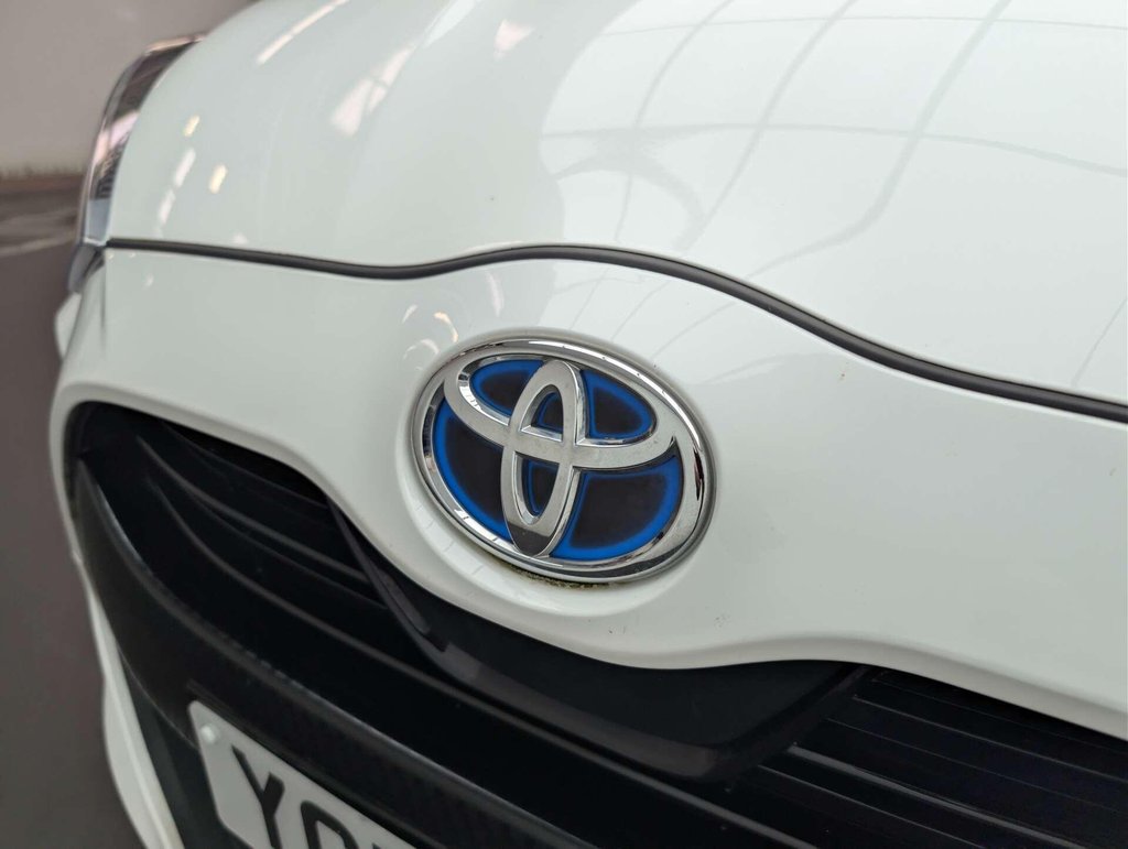 Used 2022 72 TOYOTA YARIS 1.5 Yaris Design HEV CVT 5dr CLICK & COLLECT/ HOME DELIVERY