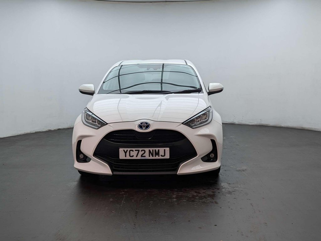 Used 2022 72 TOYOTA YARIS 1.5 Yaris Design HEV CVT 5dr CLICK & COLLECT/ HOME DELIVERY