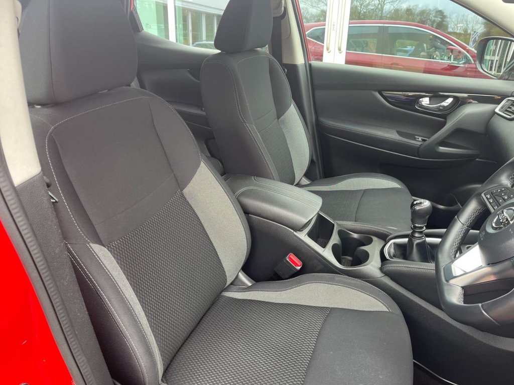 USED 2020 70 NISSAN QASHQAI 1.3 DIG-T Acenta Premium SUV 5dr Petrol Manual Euro 6 (s/s) (140 ps) 