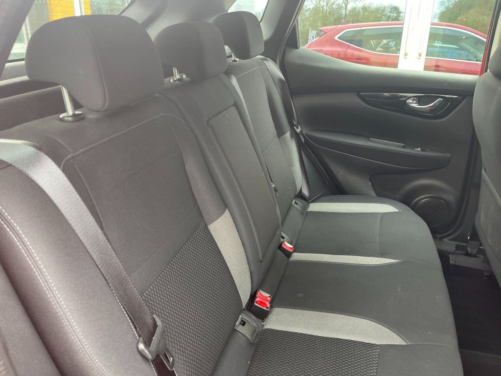 USED 2020 70 NISSAN QASHQAI 1.3 DIG-T Acenta Premium SUV 5dr Petrol Manual Euro 6 (s/s) (140 ps) 