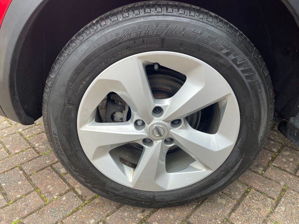 USED 2020 70 NISSAN QASHQAI 1.3 DIG-T Acenta Premium SUV 5dr Petrol Manual Euro 6 (s/s) (140 ps) 