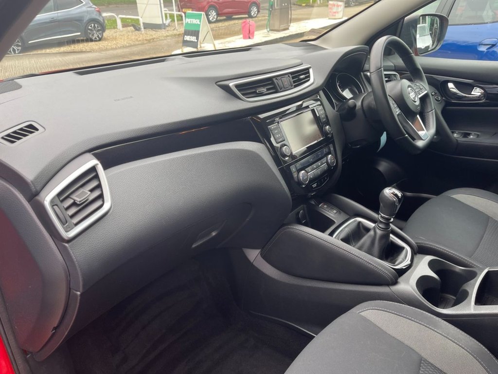 USED 2020 70 NISSAN QASHQAI 1.3 DIG-T Acenta Premium SUV 5dr Petrol Manual Euro 6 (s/s) (140 ps) 