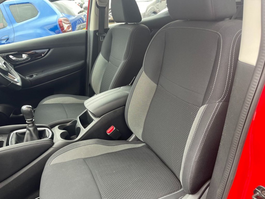 USED 2020 70 NISSAN QASHQAI 1.3 DIG-T Acenta Premium SUV 5dr Petrol Manual Euro 6 (s/s) (140 ps) 