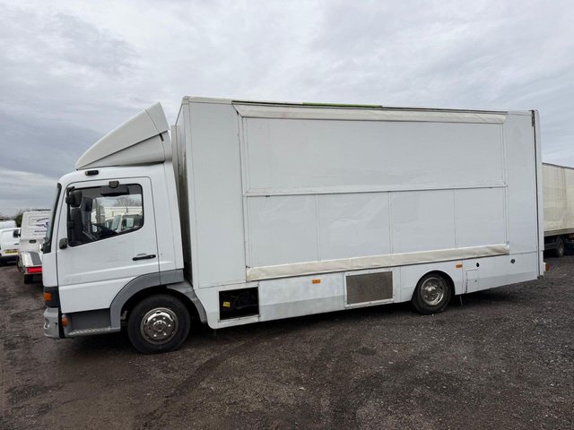 2004 MERCEDES-BENZ 