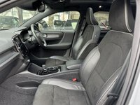 USED 2020 70 VOLVO XC40 2.0 B4 MHEV R-Design SUV 5dr Petrol Hybrid Auto Euro 6 (s/s) (197 ps) SUV