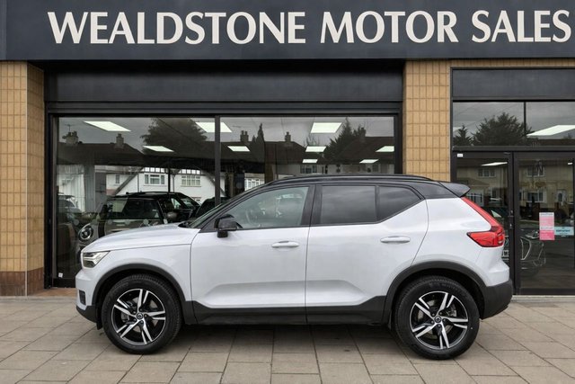 2020 70 Volvo Xc40 2.0 B4 MHEV R-Design SUV 5dr Petrol Hybrid Auto Euro 6 (s/s) (197 ps)