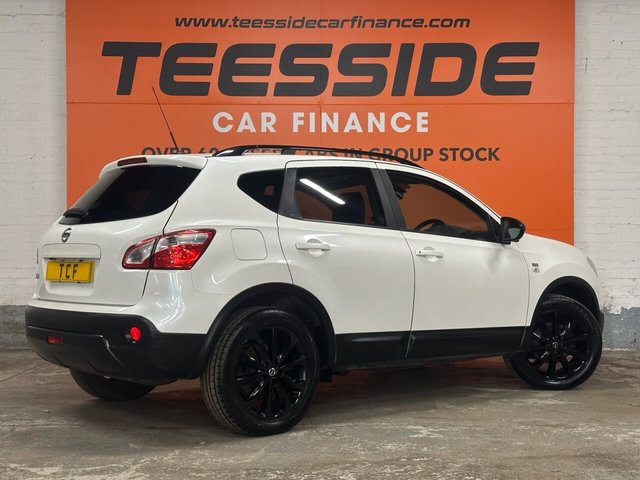 View our NISSAN QASHQAI