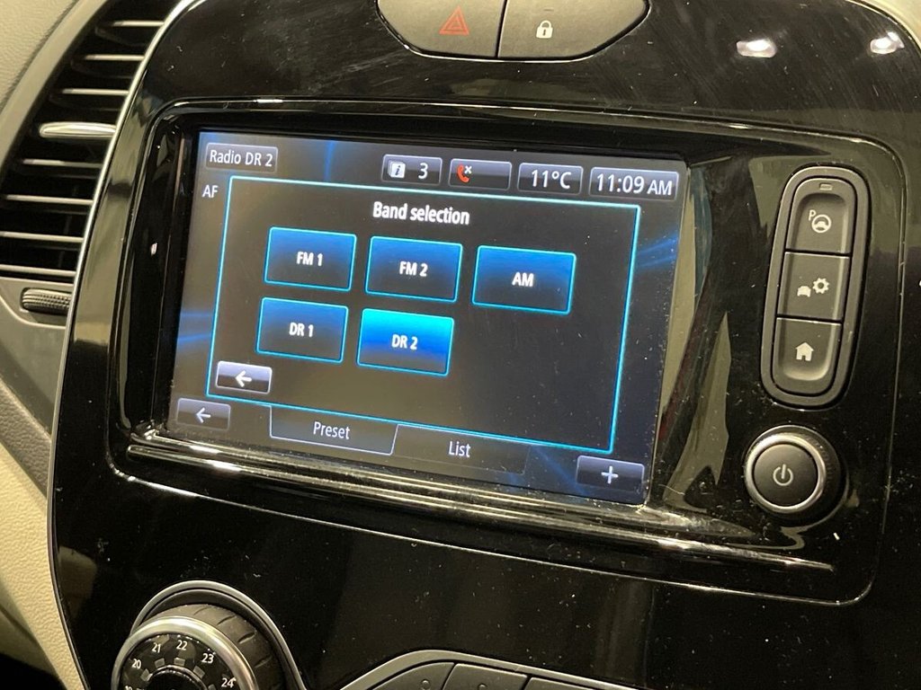 USED 2019 19 RENAULT CAPTUR 1.3 TCe ENERGY GT Line SUV 5dr Petrol Manual Euro 6 (s/s) (130 ps) 