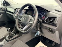 USED 2019 69 VOLKSWAGEN T-CROSS 1.0 TSI SE 115 BHP + APPLE CAR PLAY + PARKING SENSORS SIX MONTH WARRANTY MAY 2027 MOT