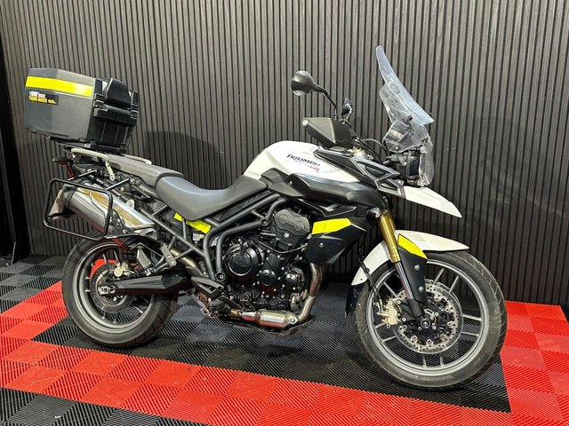 View our TRIUMPH TIGER 800