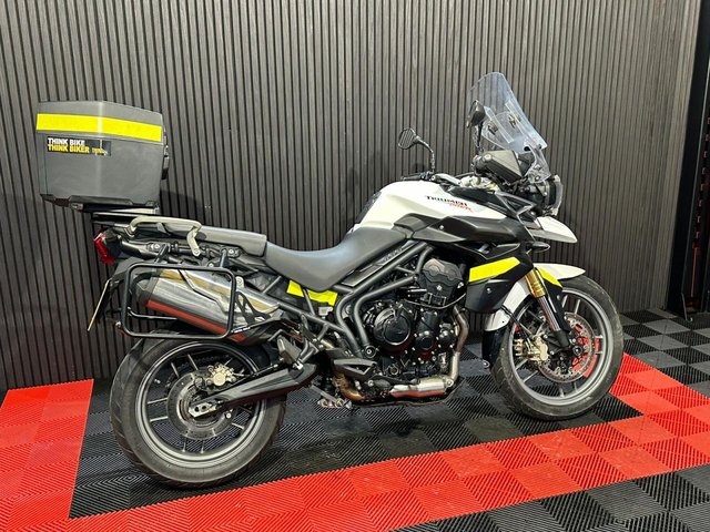 View our TRIUMPH TIGER 800