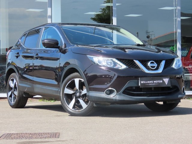 View our NISSAN QASHQAI