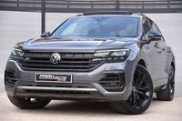 USED 2021 21 VOLKSWAGEN TOUAREG 3.0 TSI V6 Black Edition SUV 5dr Petrol Tiptronic 4Motion Euro 6 (s/s) (340 ps) Electric Panoramic Sunroof | 2 Keys | Full Service History | Satellite Navigation | Park Assist | Full Black Leather Interior | 21&rdquo; Alloys in Black | Privacy Glass | Silicon Grey Metallic Paint | Ambient Light Pack for R-Line Coloured | MOT Valid (14/09/2026)
