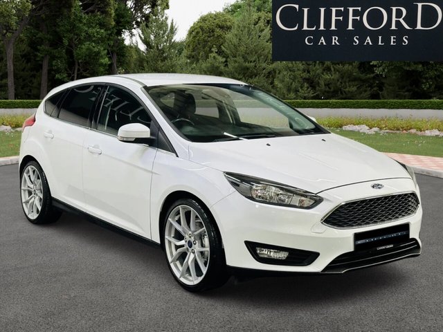 2016 FORD FOCUS 1.5 TDCI ZETEC HATCHBACK 5DR DIESEL MANUAL EURO 6 S S 120... photo