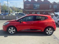 USED 2015 65 RENAULT CLIO 1.2 16V Dynamique Nav Hatchback 5dr Petrol Manual Euro 6 (75 ps) LOW MILES -- 2 OWNERS -- FULL SERVICE HISTORY -- SAT NAV