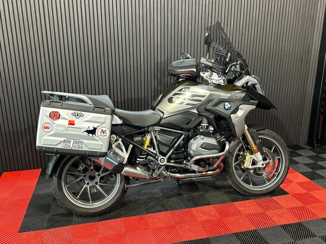 View our BMW R 1200 GS
