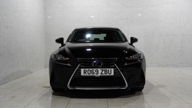 View our Lexus Is 2.5 300h Saloon 4dr Petrol Hybrid E-CVT Euro 6 (s/s) (223 ps)