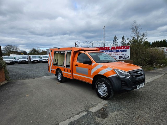View our ISUZU D-MAX