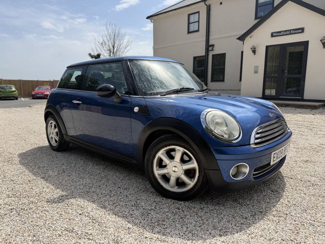 2009 09 MINI Hatch 1.4 One Hatchback 3dr Petrol Manual Euro 4 (95 ps)