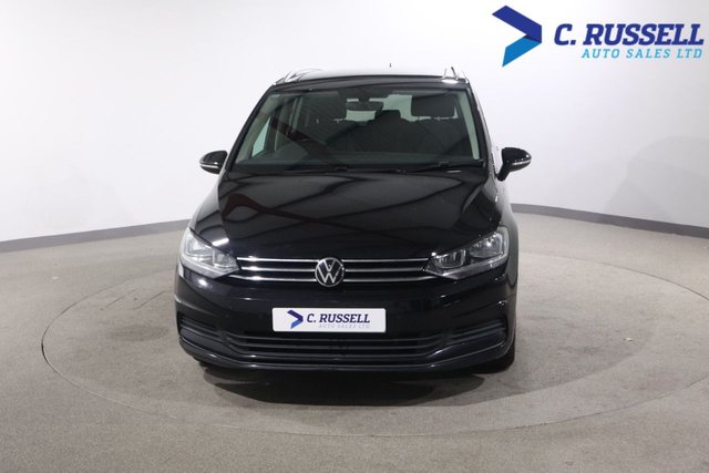 View our VOLKSWAGEN TOURAN