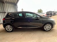 USED 2017 17 RENAULT CLIO 1.2 16V Dynamique Nav Hatchback 5dr Petrol Manual Euro 6 (75 ps) 2 PRE OWNERS FRESH SERVICE