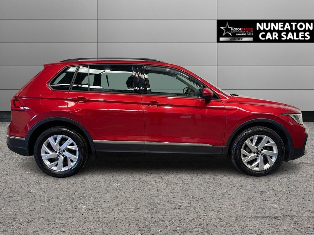 USED 2021 71 VOLKSWAGEN TIGUAN 1.5 TSI Life SUV 5dr Petrol Manual Euro 6 (s/s) (150 ps) Sat Nav