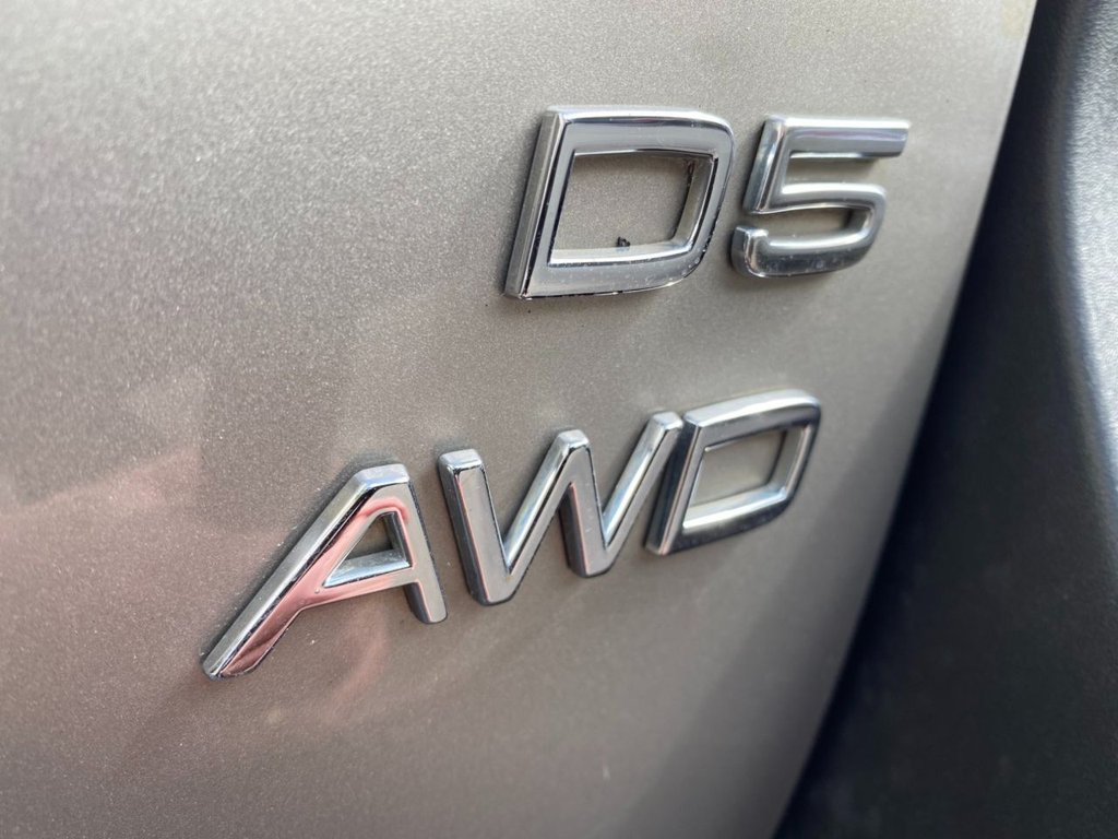 USED 2010 10 VOLVO XC70 2.4 D5 SE Estate 5dr Diesel Geartronic AWD Euro 5 (205 ps) DAB + SAT NAV