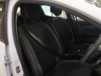 USED 2017 17 RENAULT CLIO 0.9 TCe Dynamique Nav Hatchback 5dr Petrol Manual Euro 6 (s/s) (90 ps) - Quality & Best value Assured