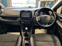 USED 2017 17 RENAULT CLIO 1.5 dCi Dynamique S Nav Hatchback 5 Door Diesel Manual Black Euro 6  DAB RADIO+REAR SENSORS+HALF LEATHER