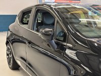 USED 2017 17 RENAULT CLIO 1.5 dCi Dynamique S Nav Hatchback 5 Door Diesel Manual Black Euro 6  DAB RADIO+REAR SENSORS+HALF LEATHER