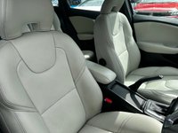 USED 2016 16 VOLVO V40 2.0 D3 SE Lux Nav Hatchback 5dr Diesel Auto Euro 6 (s/s) (150 ps) GOOD SERVICE HISTORY, SAT NAV, LEATHER INTERIOR
