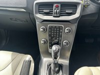 USED 2016 16 VOLVO V40 2.0 D3 SE Lux Nav Hatchback 5dr Diesel Auto Euro 6 (s/s) (150 ps) GOOD SERVICE HISTORY, SAT NAV, LEATHER INTERIOR