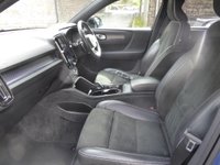 USED 2020 70 VOLVO XC40 2.0 D4 R-Design Auto AWD Euro 6 (s/s) 5dr (1 Owner / Superb Value)
