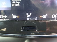 USED 2020 70 VOLVO XC40 2.0 D4 R-Design Auto AWD Euro 6 (s/s) 5dr (1 Owner / Superb Value)