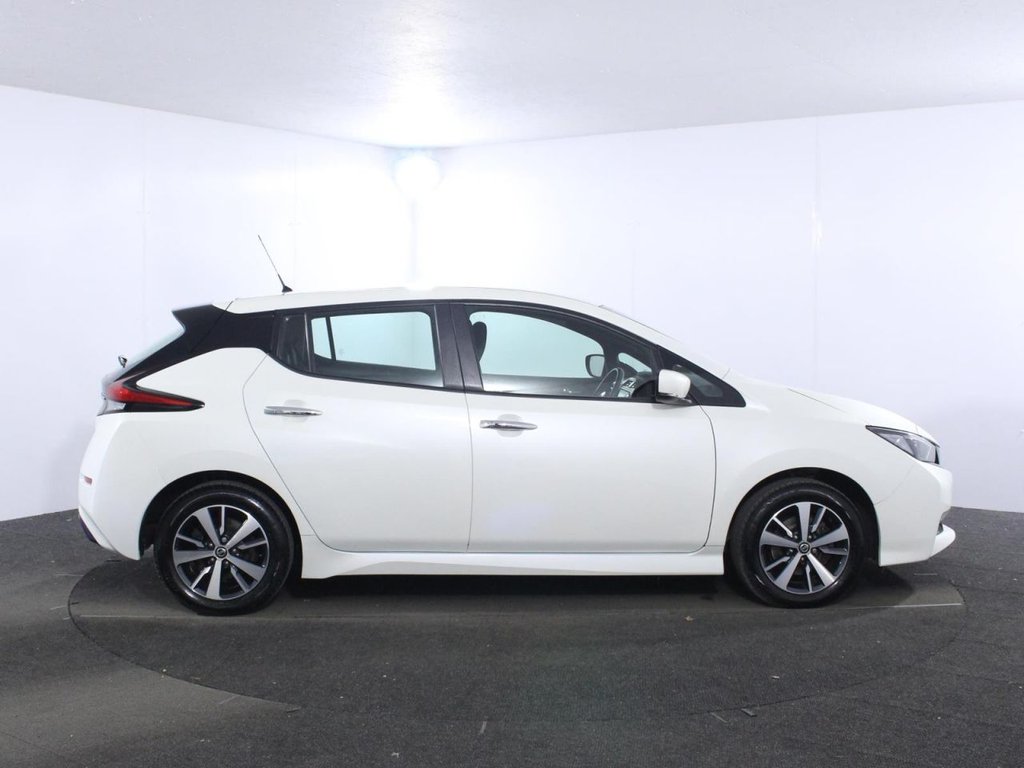 USED 2021 71 NISSAN LEAF 40kWh Acenta Hatchback 5dr Electric Auto (150 ps) 