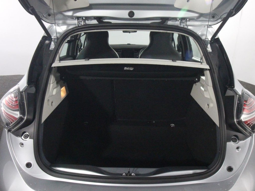 USED 2021 21 RENAULT ZOE R135 EV50 52kWh Iconic Hatchback 5dr Electric Auto (Rapid Charge) (134 bhp) 