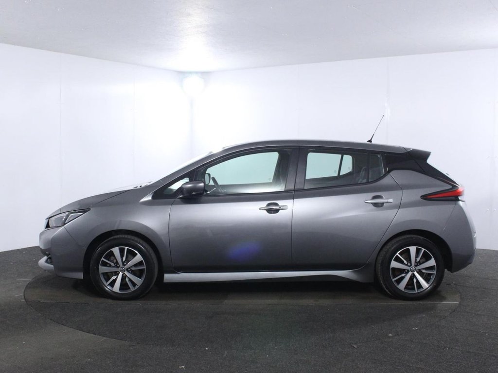 USED 2020 70 NISSAN LEAF 40kWh Acenta Hatchback 5dr Electric Auto (150 ps) 