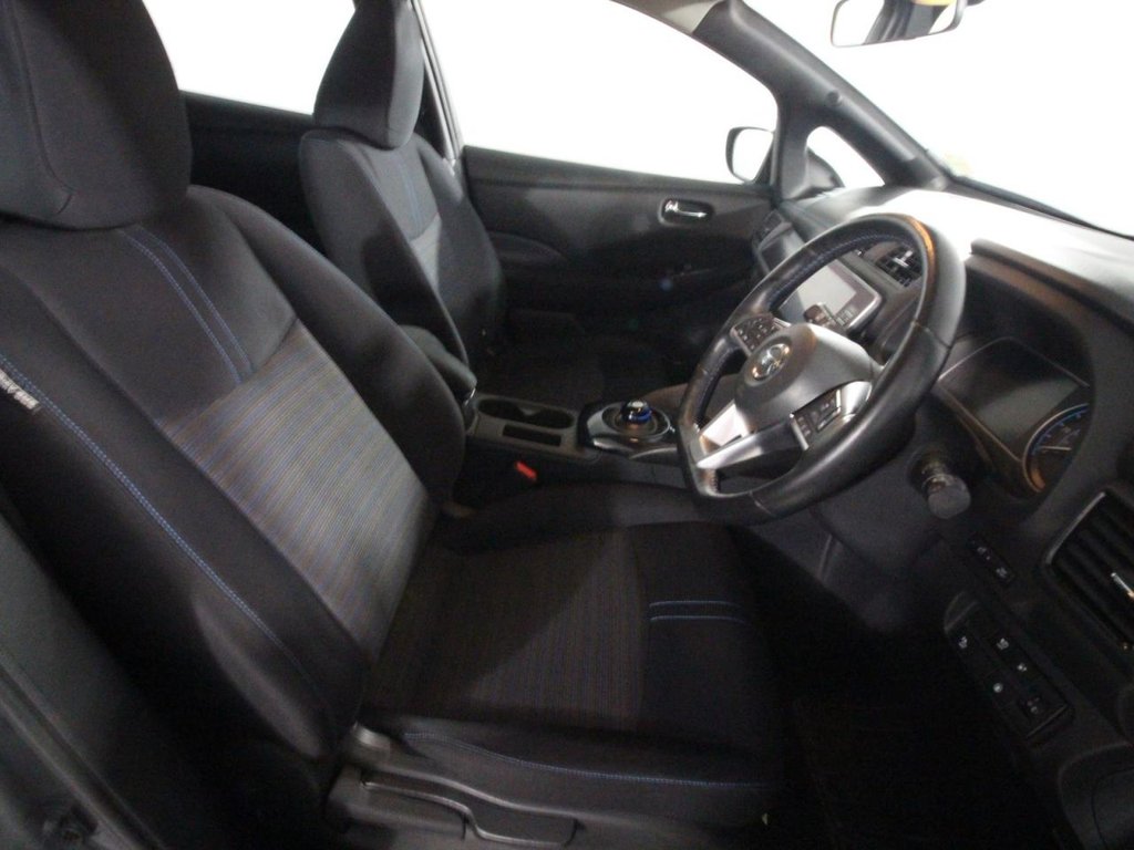USED 2020 70 NISSAN LEAF 40kWh Acenta Hatchback 5dr Electric Auto (150 ps) 