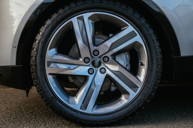 View our LAND ROVER DISCOVERY
