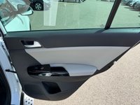 USED 2018 18 KIA SPORTAGE 1.6 T-GDi GT-Line SUV 5dr Petrol DCT AWD Euro 6 (174 bhp) 