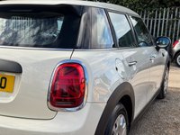 USED 2021 21 MINI HATCH 1.5 One Classic Hatchback 5dr Petrol Manual Euro 6 (s/s) (102 ps) 2 Owners * FSH * Lovely condition*Super Drive