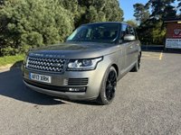 USED 2017 17 LAND ROVER RANGE ROVER 3.0 TD V6 Vogue SUV 5dr Diesel Auto 4WD Euro 6 (s/s) (258 ps) LOW MILEAGE 2 OWNER VOGUE WITH PAN ROOF MERIDIEN SOUND 21"ALLOYS IN GREY WITH HEATED BLACK LEATHER