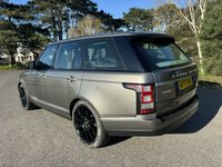 USED 2017 17 LAND ROVER RANGE ROVER 3.0 TD V6 Vogue SUV 5dr Diesel Auto 4WD Euro 6 (s/s) (258 ps) LOW MILEAGE 2 OWNER VOGUE WITH PAN ROOF MERIDIEN SOUND 21"ALLOYS IN GREY WITH HEATED BLACK LEATHER