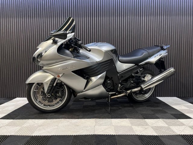 View our KAWASAKI ZZR1400