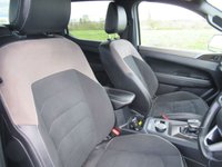 USED 2024 24 VOLKSWAGEN AMAROK 2.0 TDI Style Pickup Double Cab 4dr Diesel Auto 4Motion Euro 6 (s/s) (205 ps) Auto Style Rear roller fitted