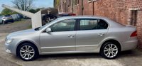 USED 2012 62 SKODA SUPERB 1.6 TDI SE GREENLINE II 5 DOOR *REAR PARKING SENSORS WITH VISUAL DISPLAY*BRAND NEW MOT AND SERVICE*11 SERVICE STAMPS IN SERVICE BOOK*FANTASTIC MOT HISTORY*AUTO LIGHTS*CRUISE CONTROL*ELECTRIC FOLDING DOOR MIRRORS*DUAL ZONE CLIMATE CONTROL*ALLOY WHEELS*HALF LEATHER/ALCANTARA UPHOLSTERY*