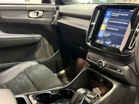 USED 2019 68 VOLVO XC40 2.0 T5 R-Design Pro SUV 5dr Petrol Auto AWD Euro 6 (s/s) (247 ps) REAR VIEW CAMERA + CONVENIANCE PACK + KEYLESS ENTRY & START